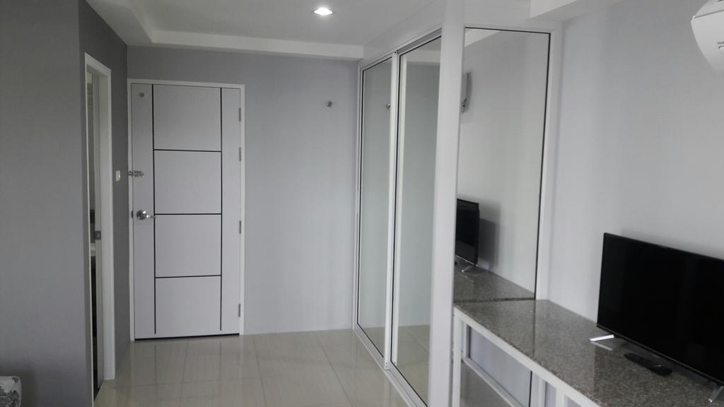 Asia'S Beach Apartments Sattahip Exterior photo
