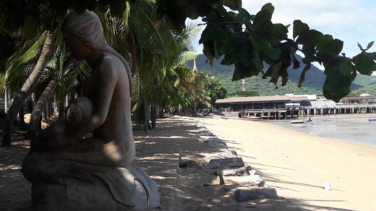 Asia'S Beach Apartments Sattahip Exterior photo