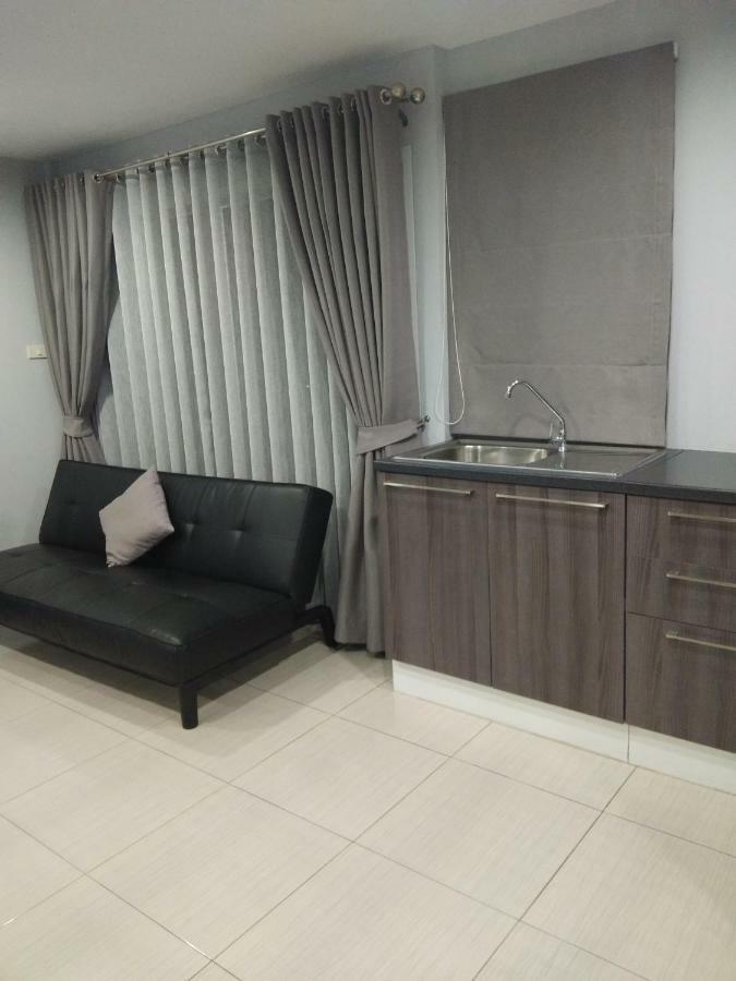 Asia'S Beach Apartments Sattahip Exterior photo