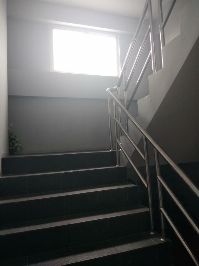 Asia'S Beach Apartments Sattahip Exterior photo